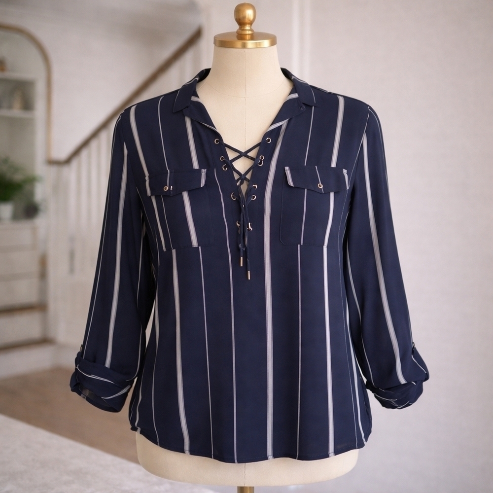 Dynamite Navy White Stripe Blouse Medium - Picture 2 of 6